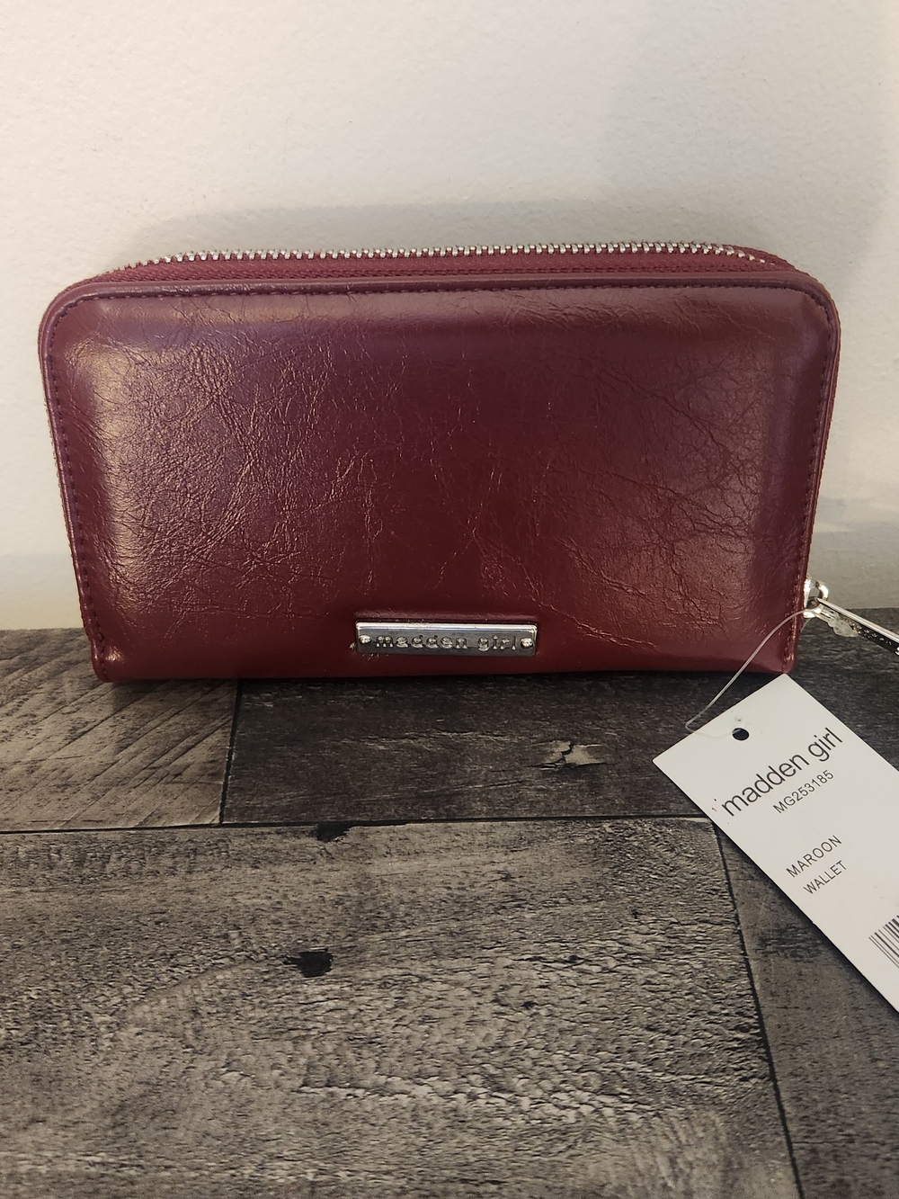 Madden Girl Maroon Wallet Wristlet with Bow Accent - Picture 2 of 6